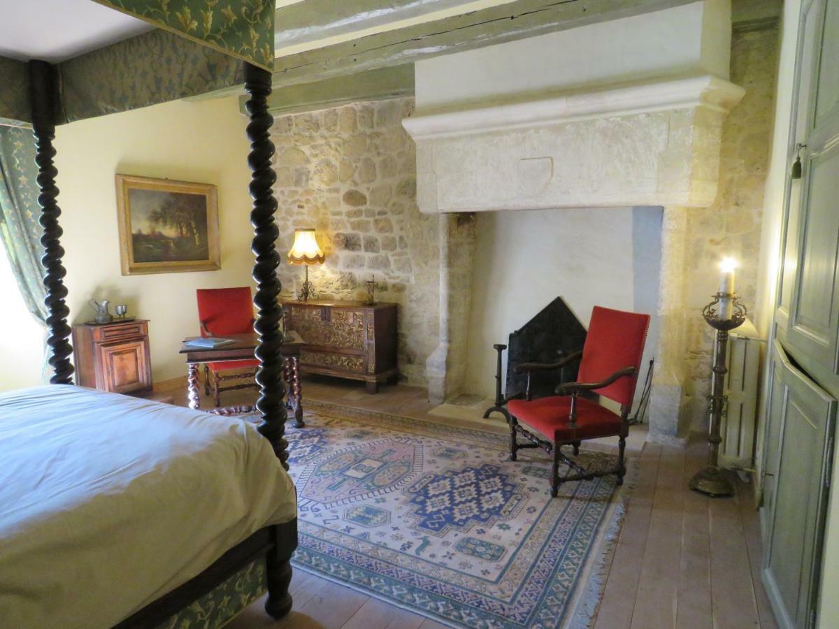 Bed and Breakfast Chateau De Gaubert Terrasson Exterior foto